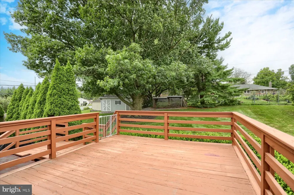434 HOLLY STREET Elizabethtown, PA 17022