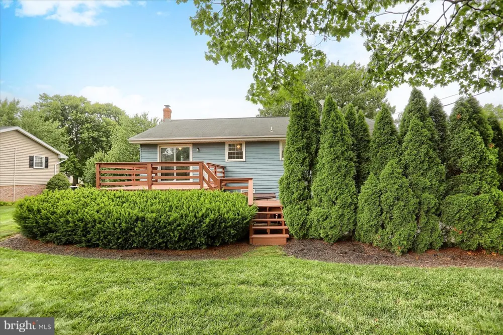 434 HOLLY STREET Elizabethtown, PA 17022