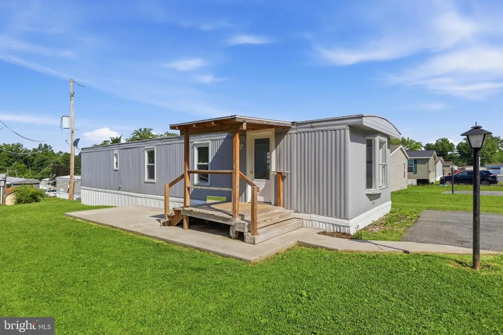 40 WALMAR MANOR Dillsburg, PA 17019