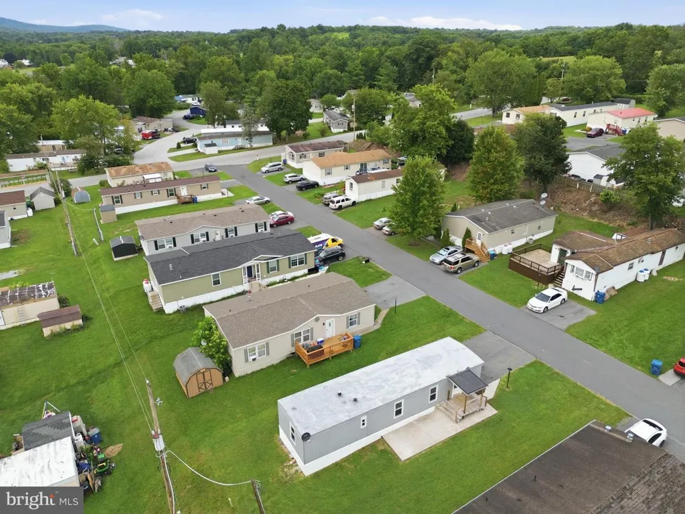 40 WALMAR MANOR Dillsburg, PA 17019