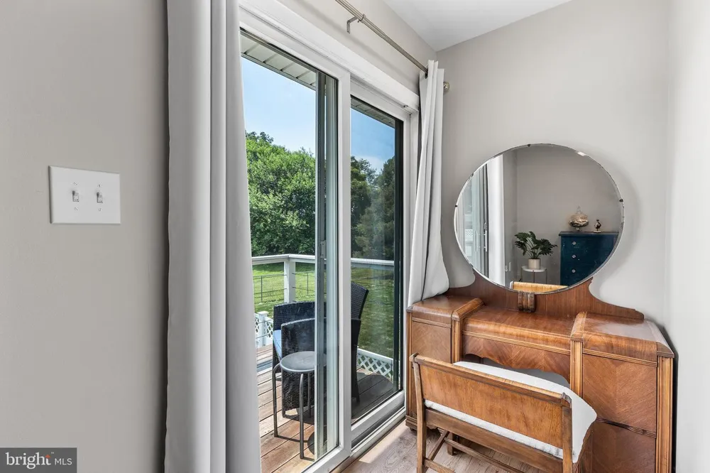 541 MOUNTAIN VIEW ROAD Nazareth, PA 18064