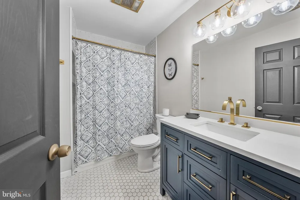 541 MOUNTAIN VIEW ROAD Nazareth, PA 18064