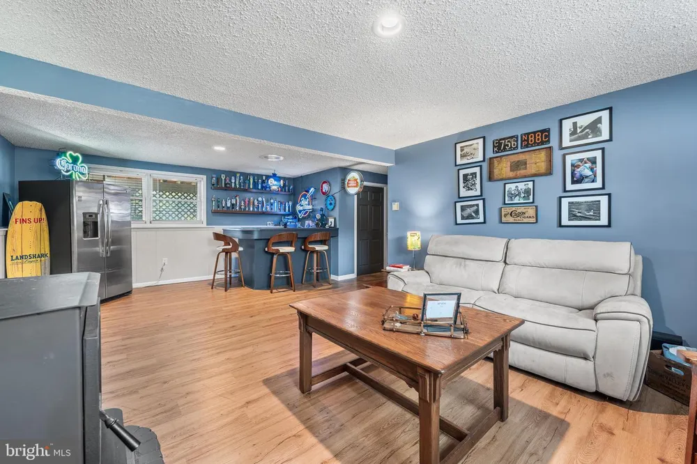 541 MOUNTAIN VIEW ROAD Nazareth, PA 18064