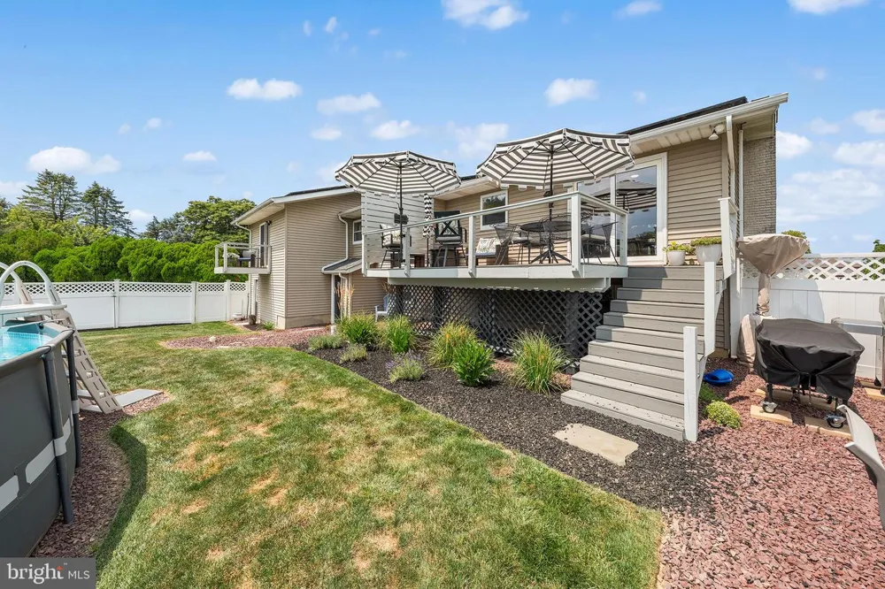 541 MOUNTAIN VIEW ROAD Nazareth, PA 18064