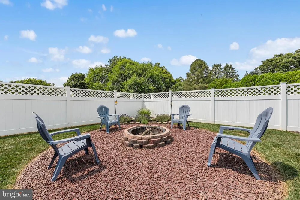 541 MOUNTAIN VIEW ROAD Nazareth, PA 18064