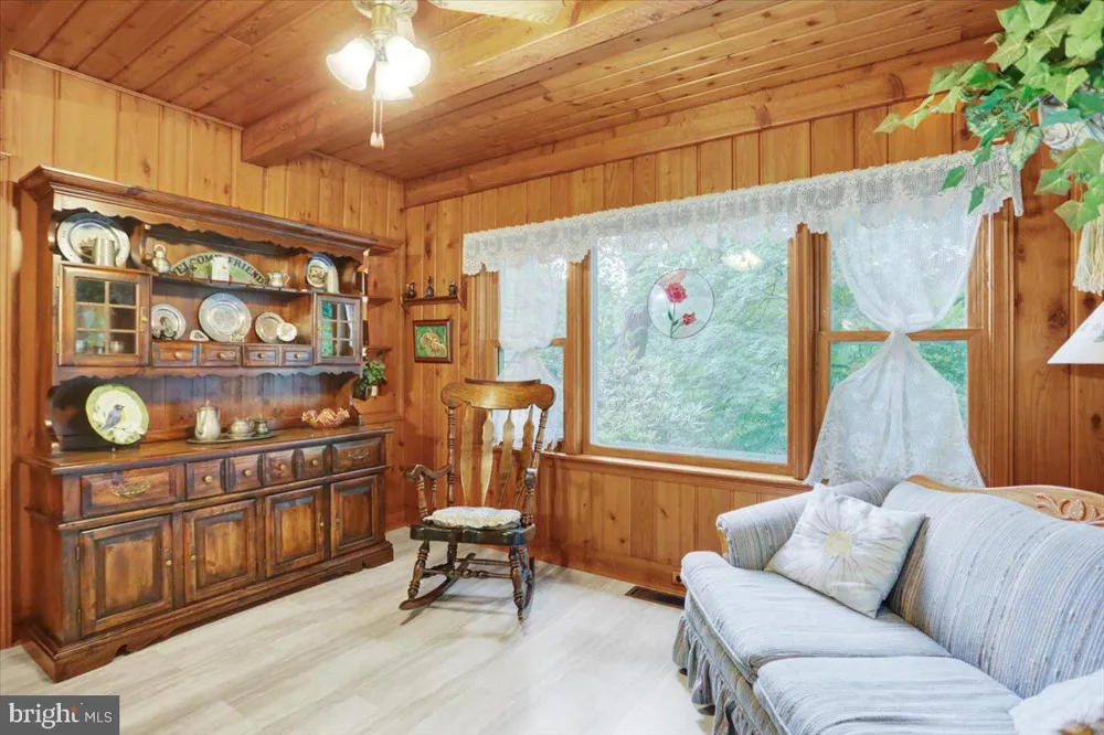 770 ALMSHOUSE ROAD Doylestown, PA 18901