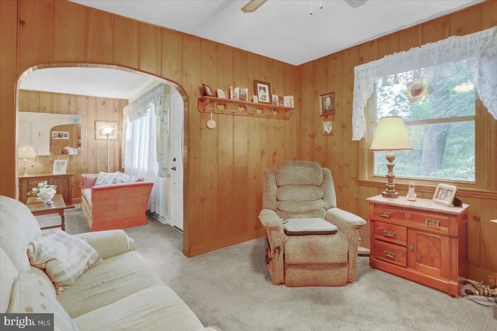 770 ALMSHOUSE ROAD Doylestown, PA 18901