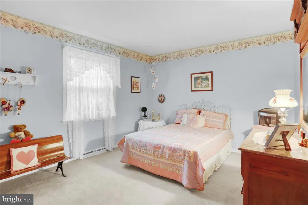 770 ALMSHOUSE ROAD Doylestown, PA 18901