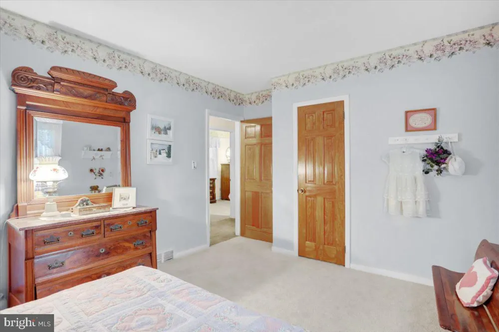 770 ALMSHOUSE ROAD Doylestown, PA 18901