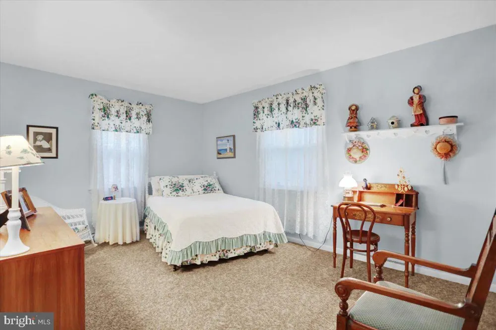 770 ALMSHOUSE ROAD Doylestown, PA 18901
