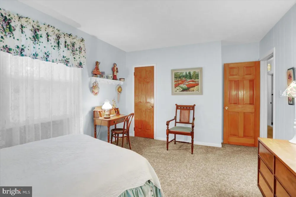 770 ALMSHOUSE ROAD Doylestown, PA 18901