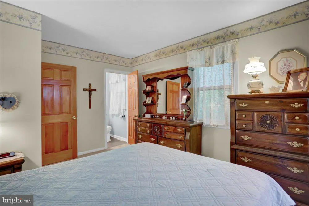 770 ALMSHOUSE ROAD Doylestown, PA 18901