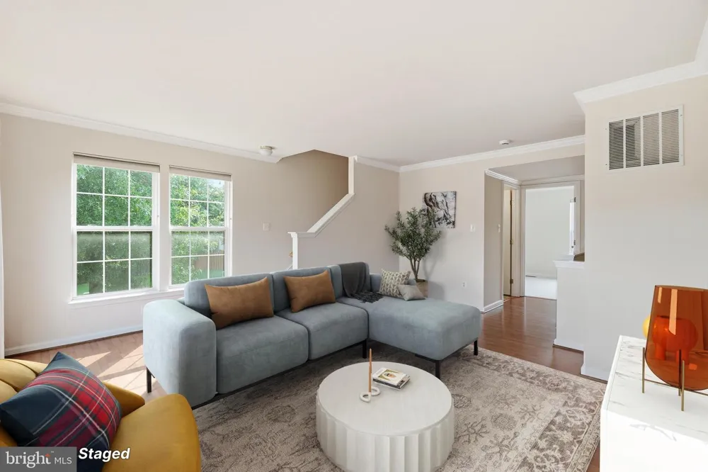 8354 HUNTER MURPHY CIRCLE Alexandria, VA 22309