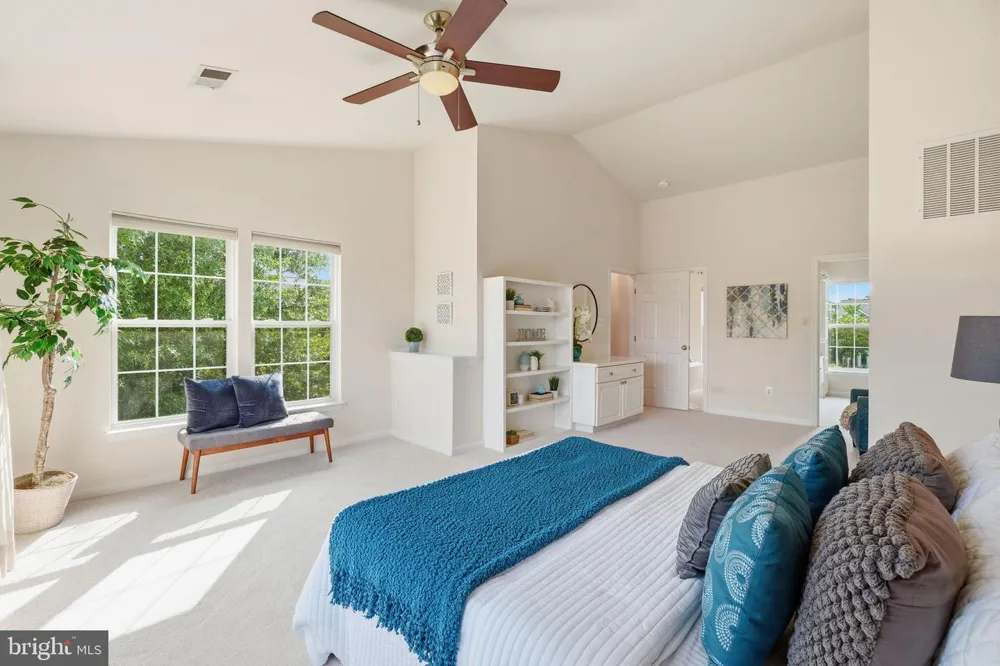 8354 HUNTER MURPHY CIRCLE Alexandria, VA 22309