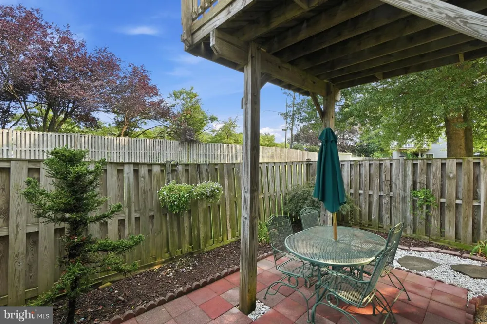 8354 HUNTER MURPHY CIRCLE Alexandria, VA 22309