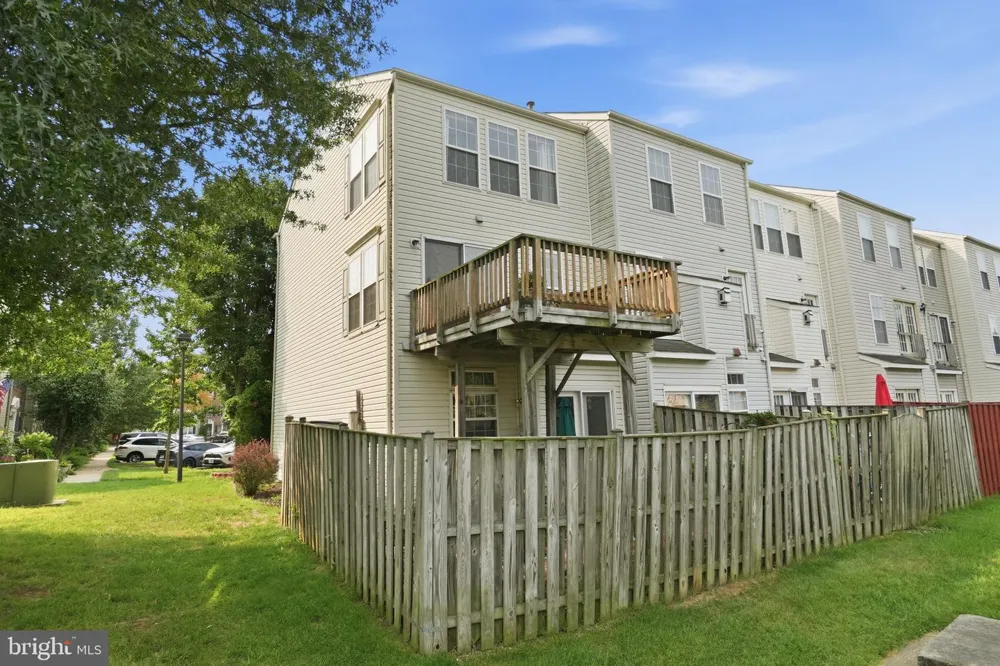 8354 HUNTER MURPHY CIRCLE Alexandria, VA 22309