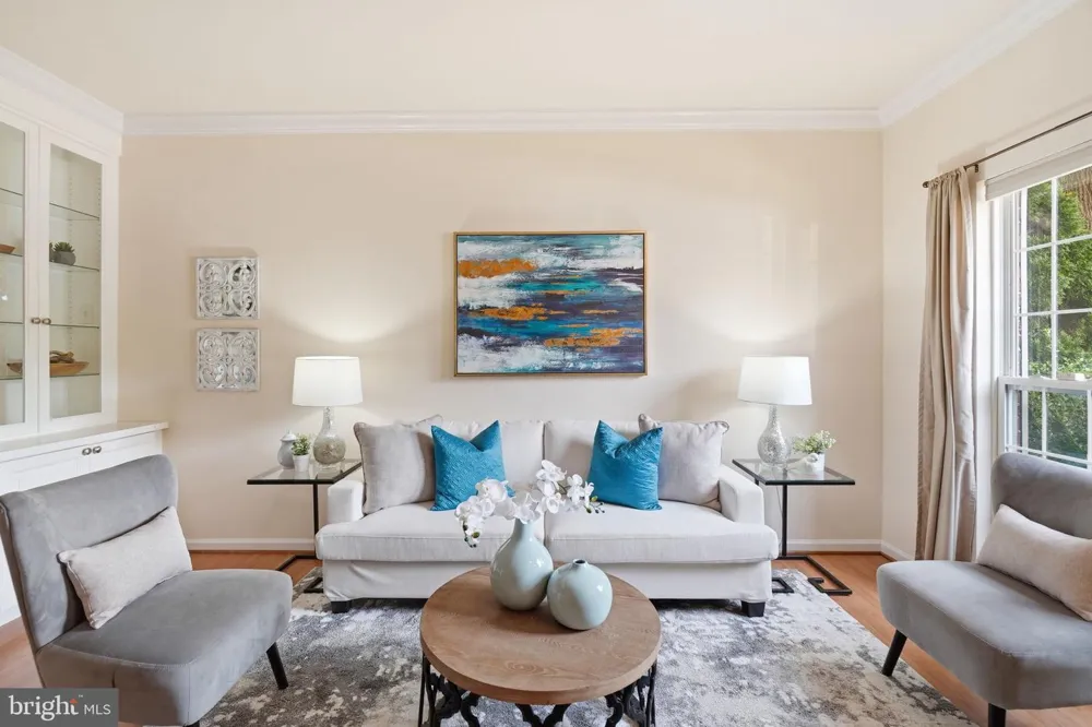 8354 HUNTER MURPHY CIRCLE Alexandria, VA 22309