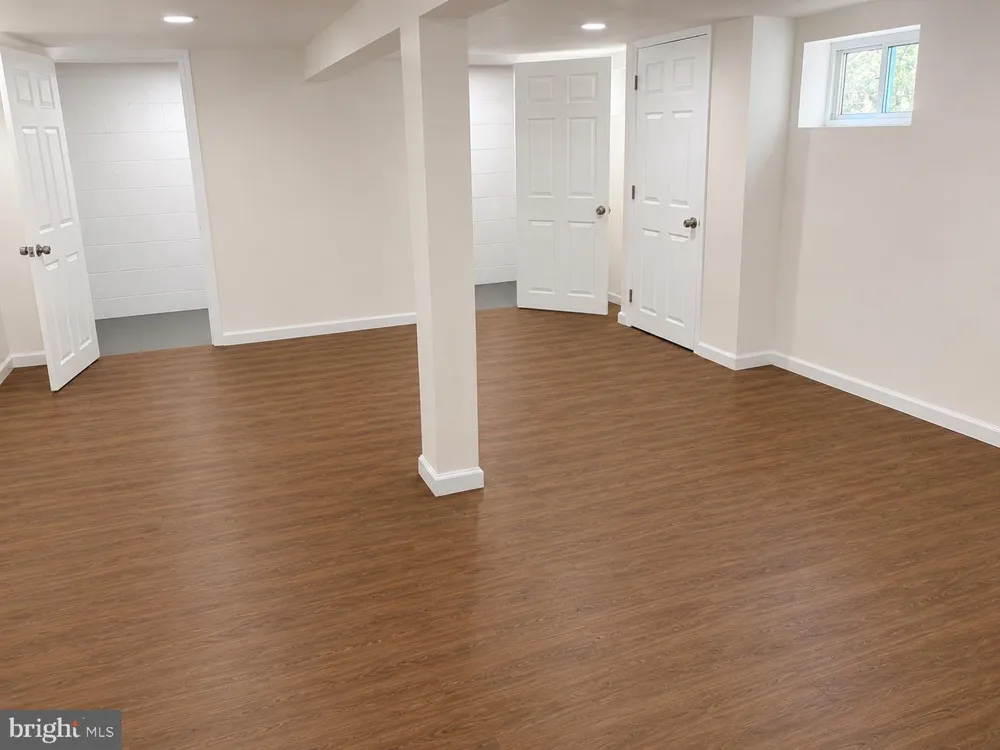 12 FORD AVENUE Somerset, NJ 08873