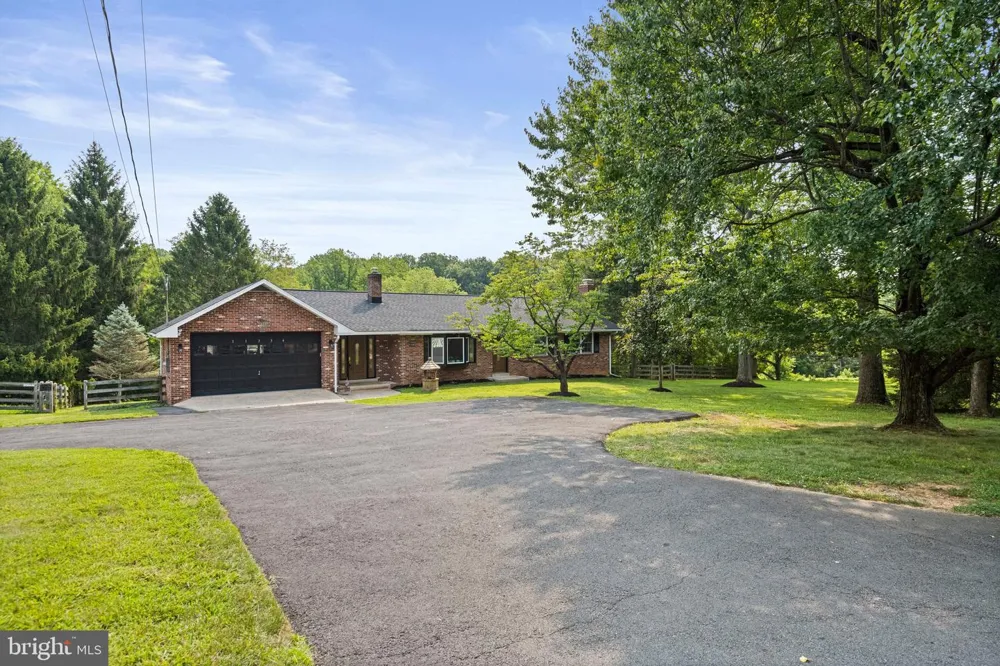 11334 WAPLES MILL ROAD Oakton, VA 22124