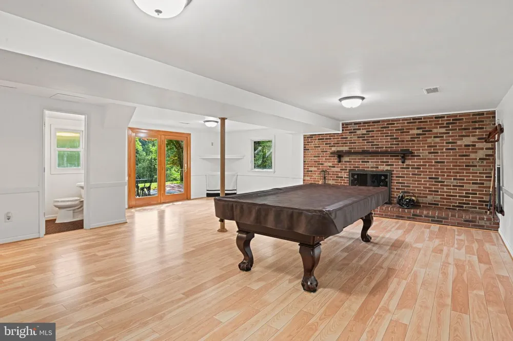 11334 WAPLES MILL ROAD Oakton, VA 22124