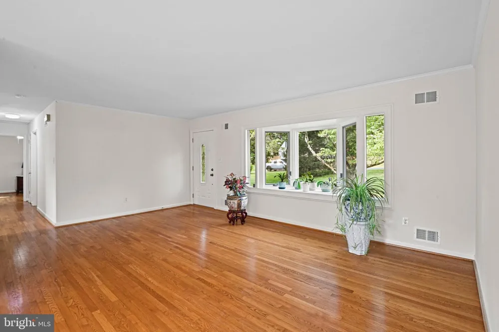 11334 WAPLES MILL ROAD Oakton, VA 22124