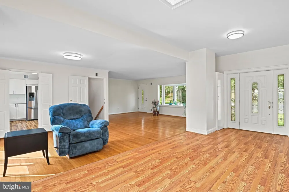 11334 WAPLES MILL ROAD Oakton, VA 22124