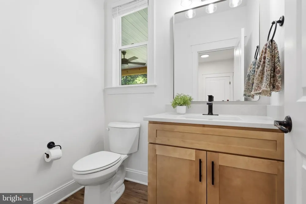 5119 OLD AUBURN Warrenton, VA 20187