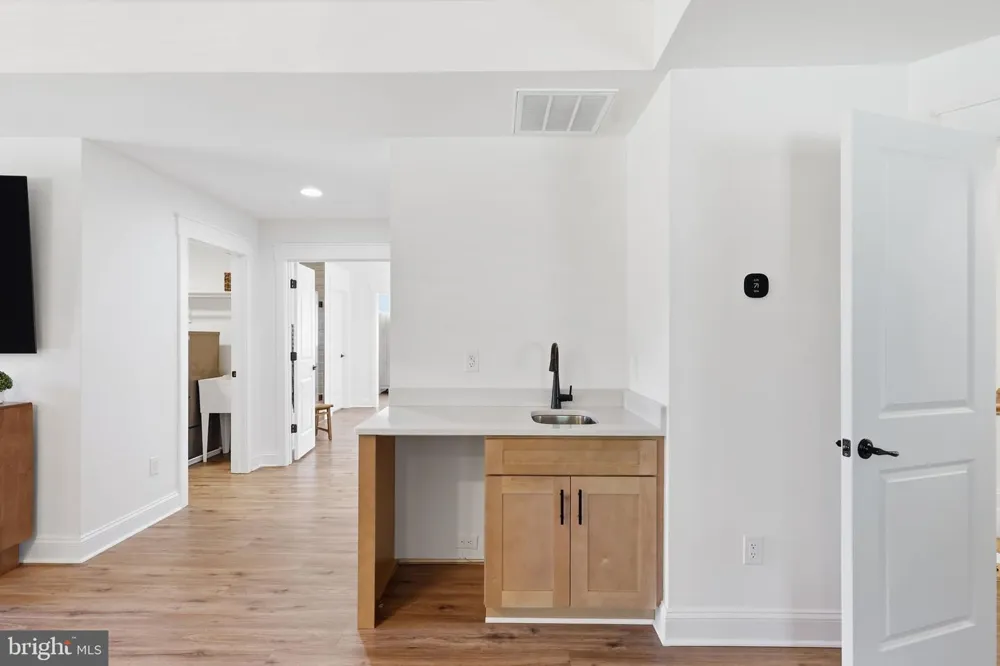 5119 OLD AUBURN Warrenton, VA 20187