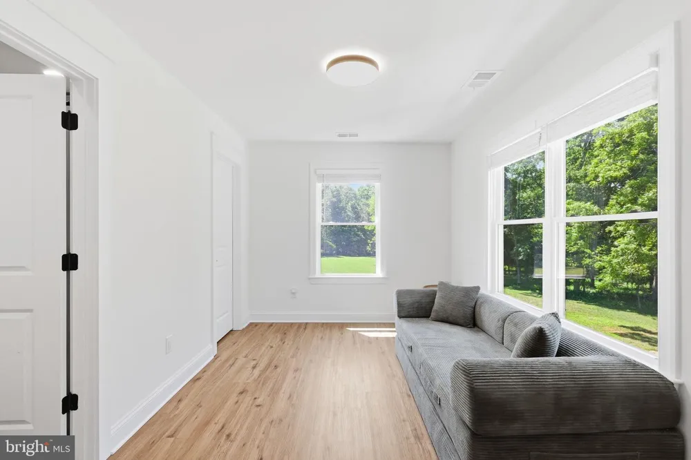 5119 OLD AUBURN Warrenton, VA 20187