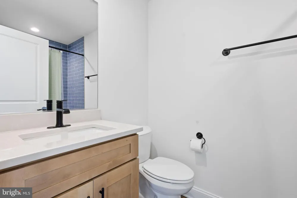 5119 OLD AUBURN Warrenton, VA 20187