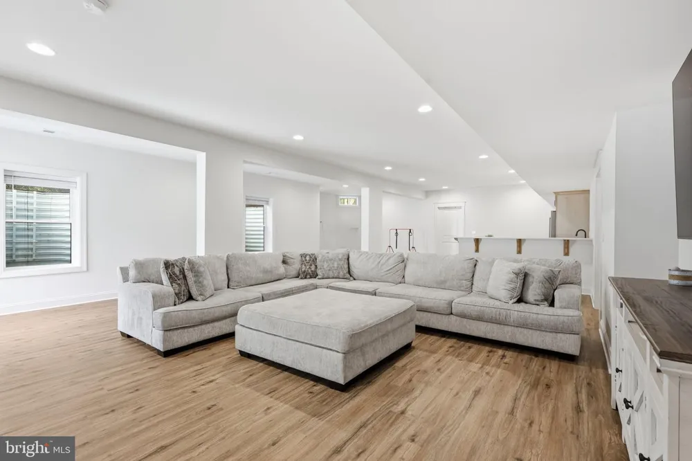 5119 OLD AUBURN Warrenton, VA 20187