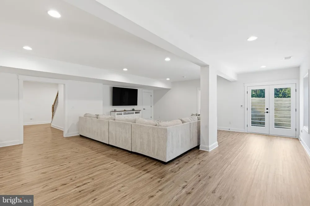 5119 OLD AUBURN Warrenton, VA 20187