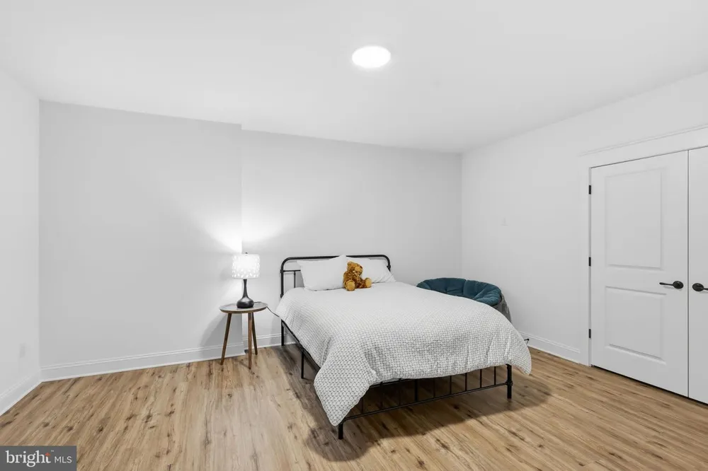 5119 OLD AUBURN Warrenton, VA 20187