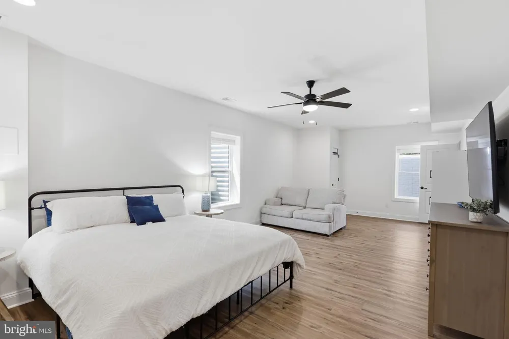 5119 OLD AUBURN Warrenton, VA 20187
