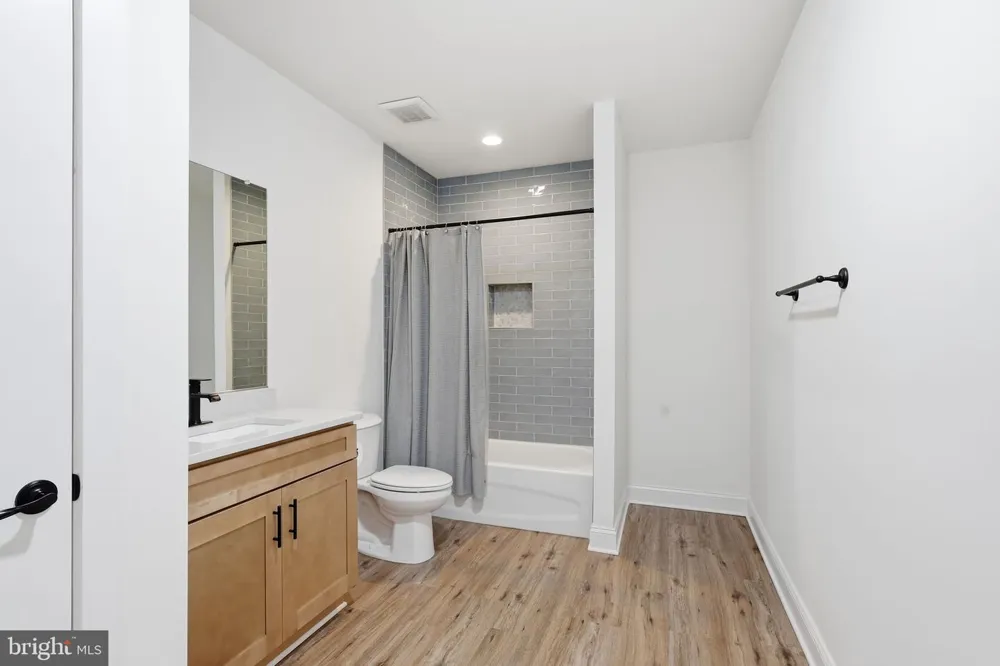 5119 OLD AUBURN Warrenton, VA 20187