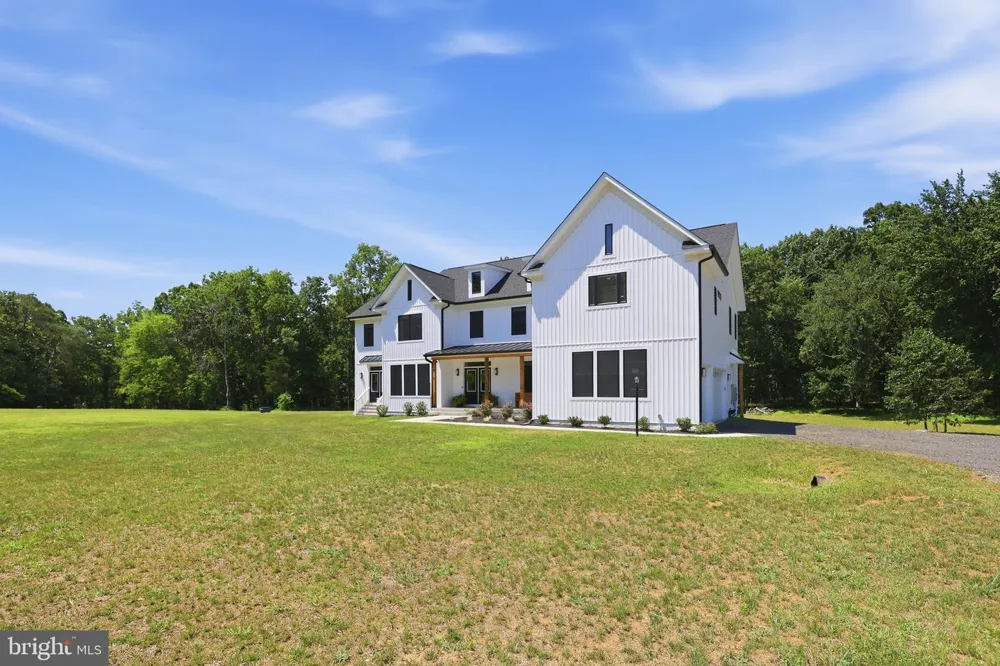 5119 OLD AUBURN Warrenton, VA 20187