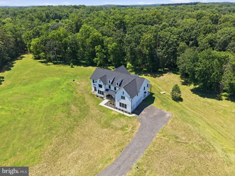 5119 OLD AUBURN Warrenton, VA 20187