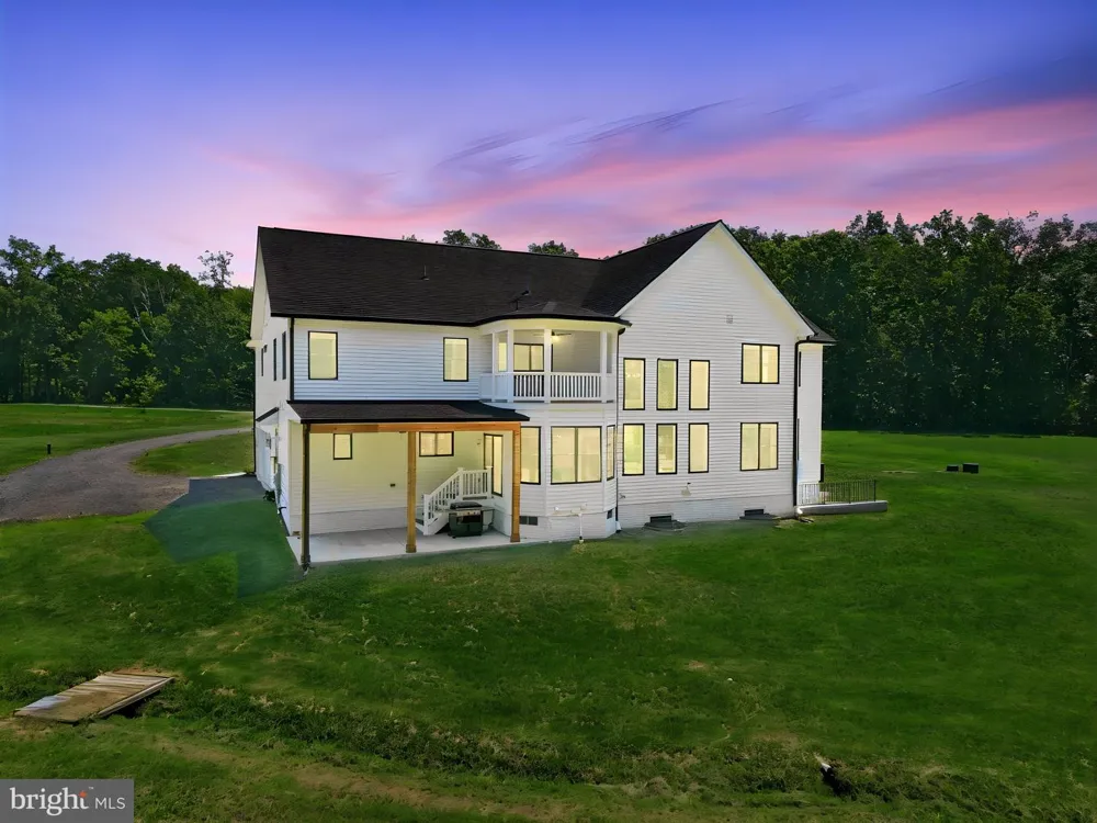 5119 OLD AUBURN Warrenton, VA 20187