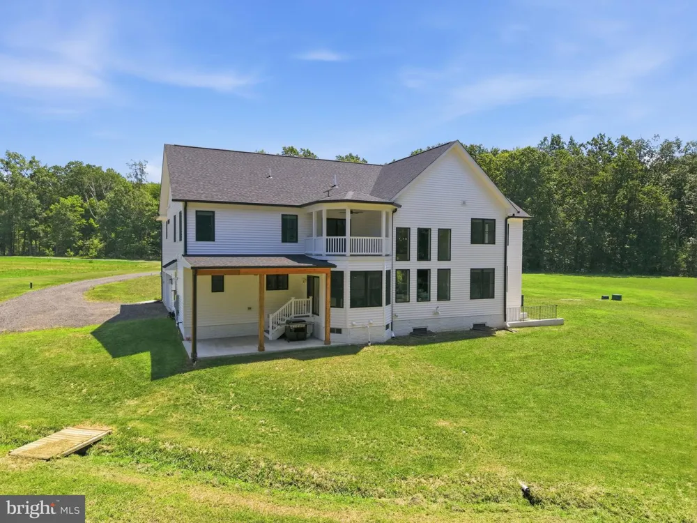5119 OLD AUBURN Warrenton, VA 20187