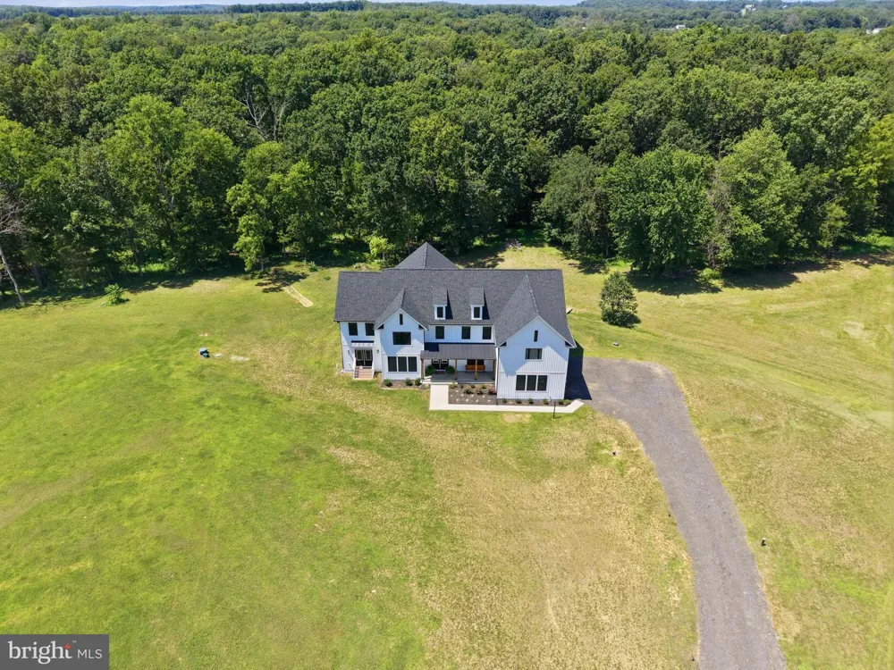 5119 OLD AUBURN Warrenton, VA 20187