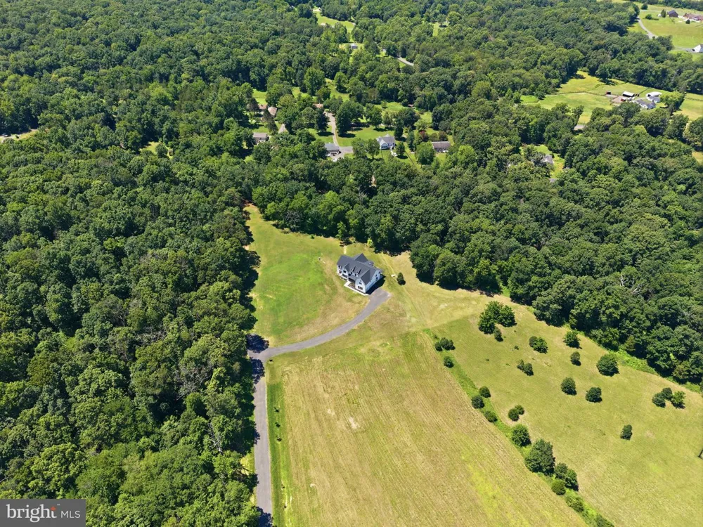 5119 OLD AUBURN Warrenton, VA 20187