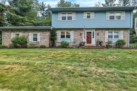 18 HILLSIDE ROAD