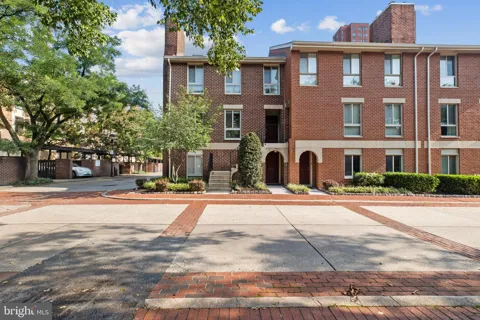 22 W HILL STREET #R 11