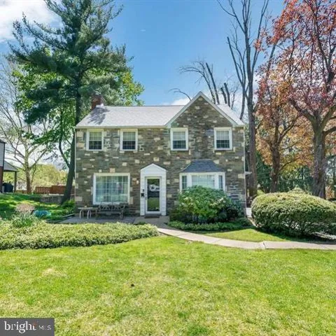124 KINGSTON ROAD