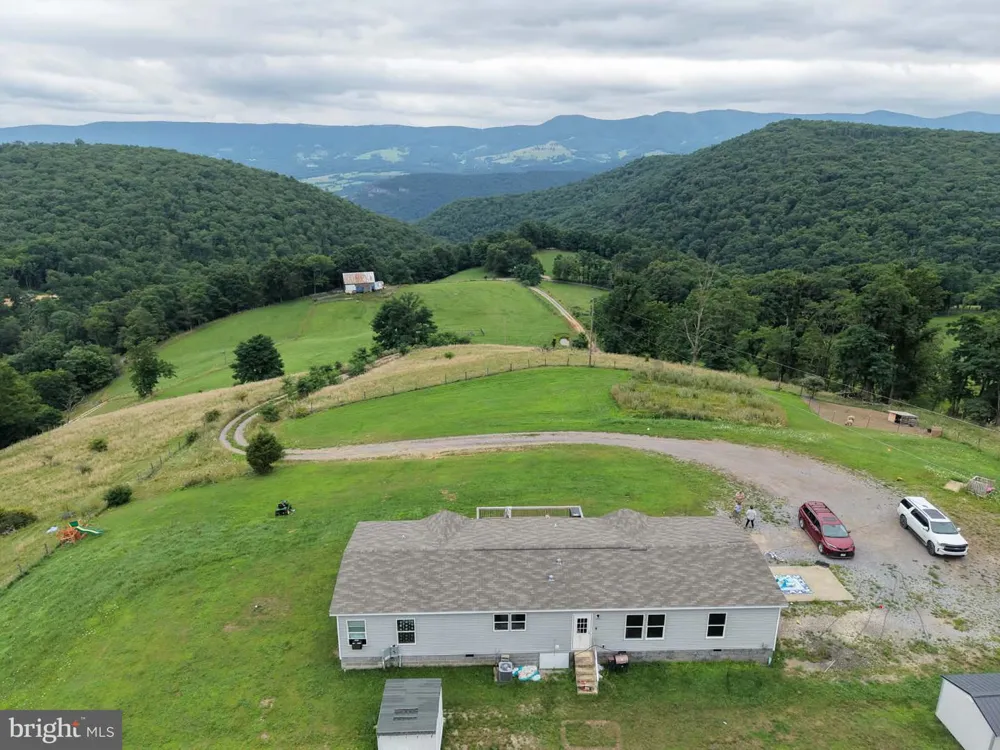 9848 LOWER TIMBER RIDGE ROAD Riverton, WV 26814