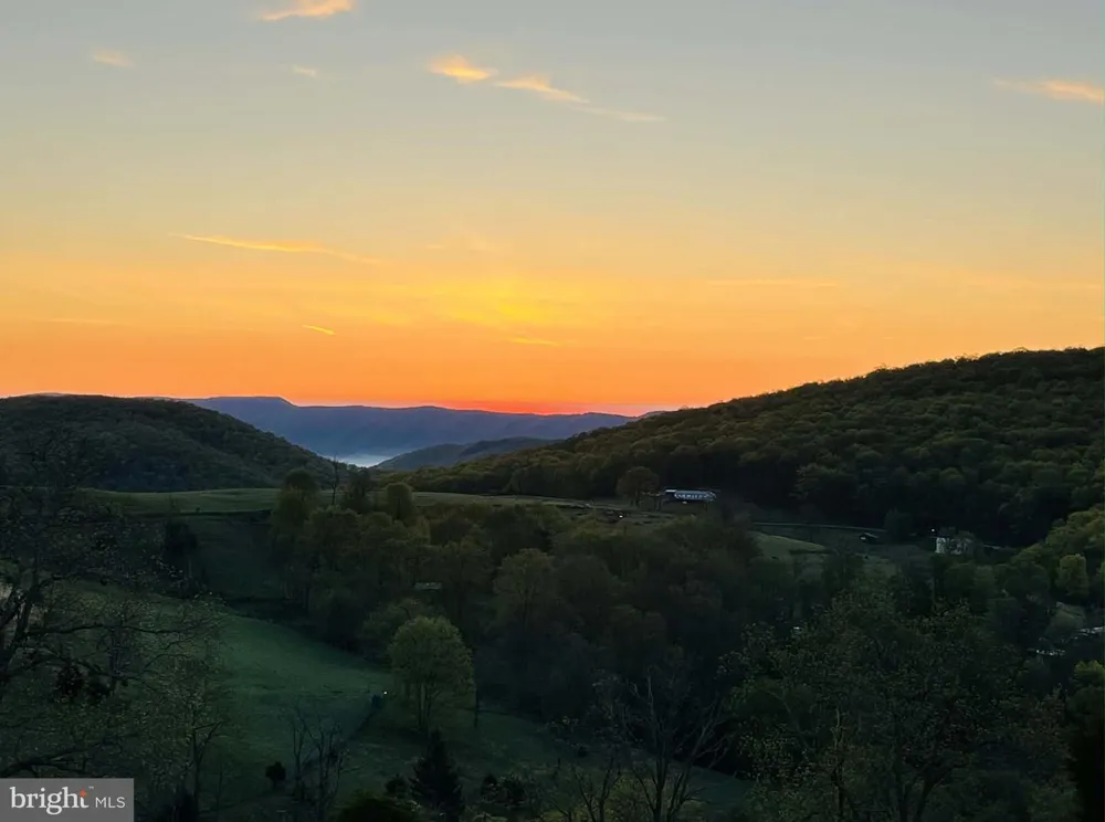 9848 LOWER TIMBER RIDGE ROAD Riverton, WV 26814