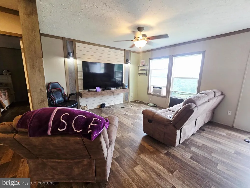 9848 LOWER TIMBER RIDGE ROAD Riverton, WV 26814