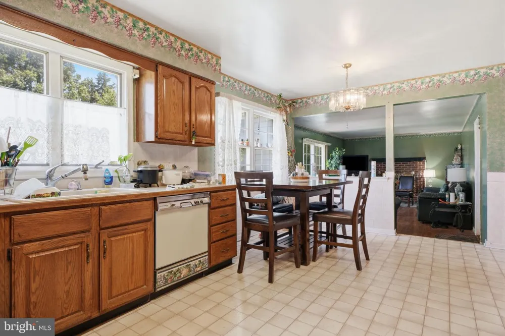 1017 ELBOW LANE Warrington, PA 18976
