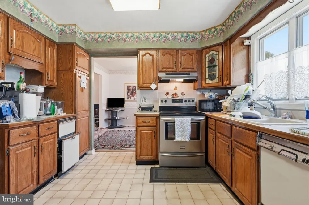 1017 ELBOW LANE Warrington, PA 18976
