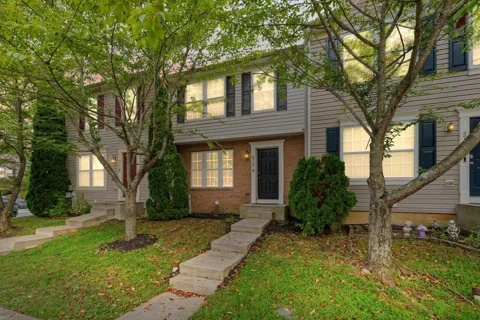 4715 CORALBERRY COURT